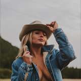 kaitlynwithak from onlyfans