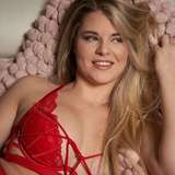 377183215644844032 from fansly